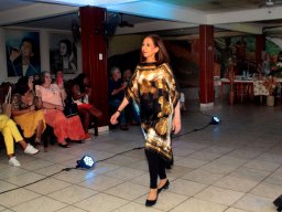 Desfile Enaide Freire